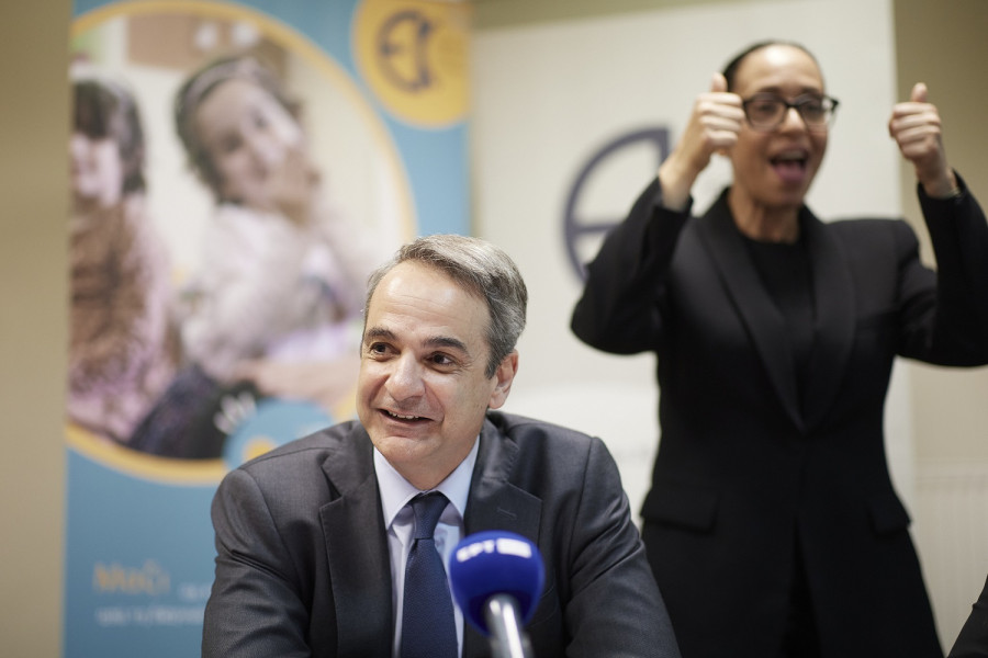 Επίσκεψη Μητσοτάκη στο Εθνικό Ίδρυμα Κωφών: Το επίδομα θα χορηγείται ανεξαρτήτως ηλικίας
