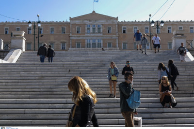 Κορονοϊός Ελλάδα: Δεν πέφτουν οι θάνατοι - Διψήφιο ποσοστό θετικότητας σήμερα