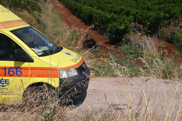 Πένθος στο ΕΚΑΒ Σύρου: Νεκρή διασώστρια από μαχαίρωμα