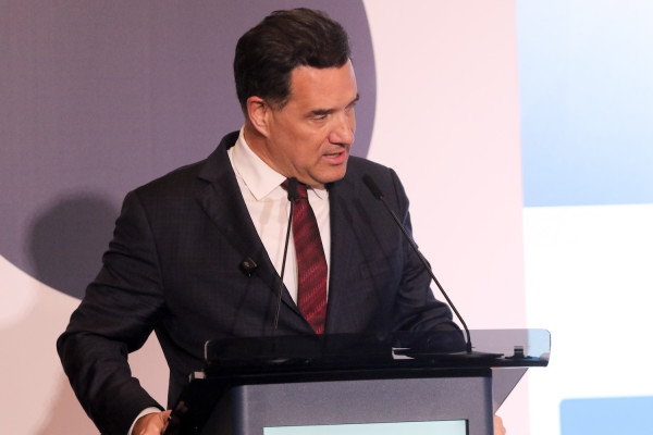 "Δώσαν τα χέρια" Φαρμακευτικές - Υπουργείο για το Ταμείο Καινοτομίας