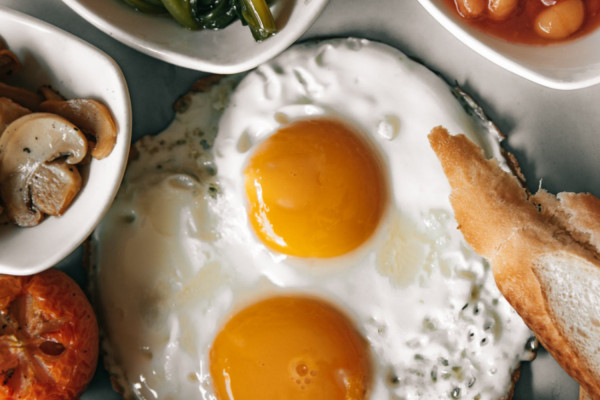 Τα 8 λάθη που πρέπει να αποφεύγεις κατά το μαγείρεμα αυγών