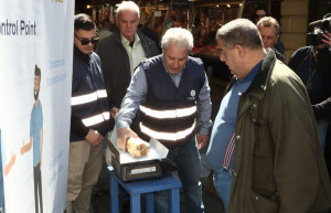 Σαρωτικοί έλεγχοι στην αγορά από την Περιφέρεια Αττικής - Κατασχέθηκαν 4,2 τόνοι ακατάλληλων προϊόντων