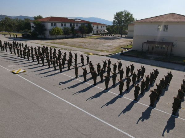 Έντονες αντιδράσεις για τις αναβολές στράτευσης των νέων ιατρών