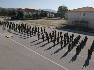 Έντονες αντιδράσεις για τις αναβολές στράτευσης των νέων ιατρών