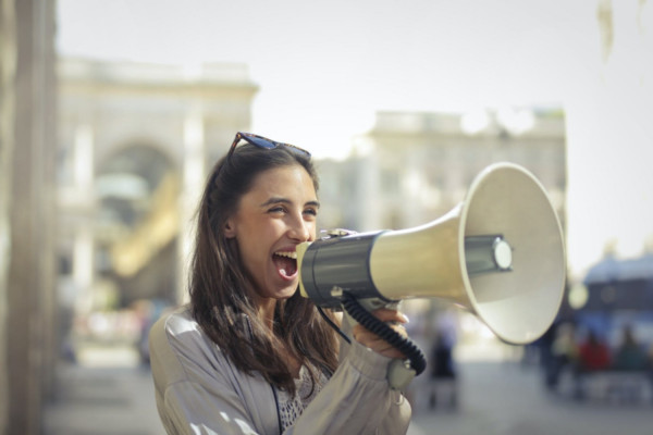 Παραπληροφόρηση για εμβόλια COVID: Τwitter, Facebook, TikTok και Google πήραν τα μέτρα τους