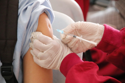 Δωρεάν εμβολιασμός κατά του HPV και εξετάσεις πρόληψης του καρκίνου της μήτρας