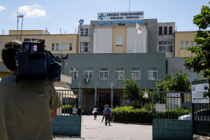 Σε κινητοποιήσεις οι εργαζόμενοι του Κρατικού της Νίκαιας για τη μεταφορά του Λοιμωδών