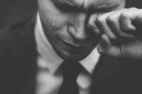 «Οι άντρες δεν κλαίνε» - Έρευνα καταρρίπτει εκκωφαντικά ένα στερεοτυπικό μύθο