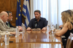 Ανδρουλάκης σε νοσηλευτές: «Προτεραιότητα για το ΠΑΣΟΚ η αναγέννηση του ΕΣΥ»