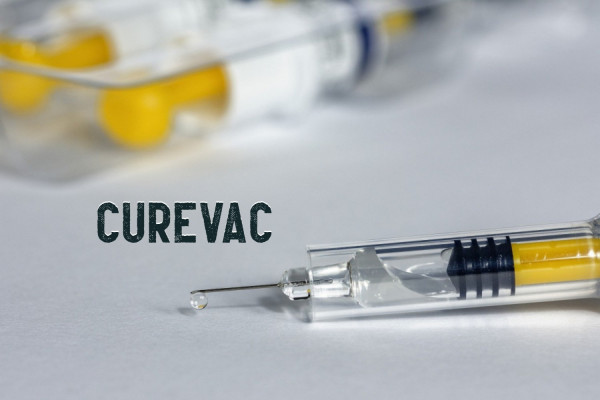Κορονοϊός: Η CureVac περιμένει μέχρι τον Ιούνιο την έγκριση του εμβολίου της