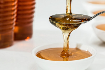Κατά πόσο μπορεί το μέλι να θεραπεύσει το κοινό κρυολόγημα