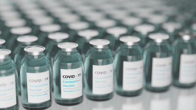 Μελέτη: Πιο αποτελεσματικό το κινέζικο εμβόλιο CoronaVac από της Pfizer, μειώνει κατά 97% τη θνητότητα