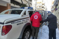Ο Ελληνικός Ερυθρός Σταυρός συνεχίζει την προσφορά βοήθειας στους ευάλωτους πολίτες