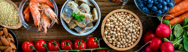 Στο μικροσκόπιο οι νέες αμερικάνικες οδηγίες διατροφής - Ποιότητα τροφής, πρωτεΐνη και επιστημονικές αντιρρήσεις