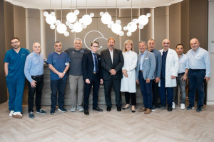 O Καθηγητής Ιατρικής Γενετικής, Κωνσταντίνος Στρατάκης ενισχύει τη Μονάδα ΥΓΕΙΑ IVF Εμβρυογένεσις