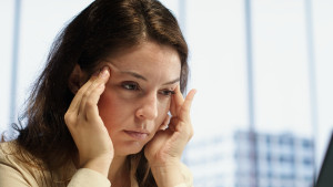 Κορτιζόλη: Ποια είναι τα -πραγματικά- συμπτώματα όταν οι τιμές της είναι υψηλές